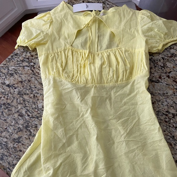 Urban Outfitters Pale Yellow Dress - Picture 1 of 2